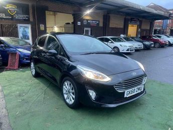 Ford Fiesta 1.0T EcoBoost Titanium Euro 6 (s/s) 5dr