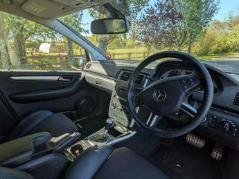 Mercedes-Benz B Class 2.0 B200 CDI SE CVT 5dr