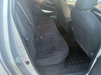Nissan Navara 2.3 dCi N-Connecta Auto 4WD Euro 6 4dr