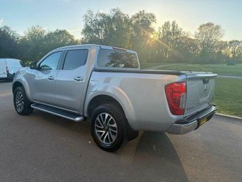 Nissan Navara 2.3 dCi N-Connecta Auto 4WD Euro 6 4dr