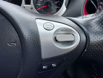 Nissan Juke 1.6 Tekna XTRON Euro 6 5dr