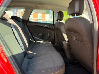 Vauxhall Astra 1.6i SRi Sports Tourer 5dr Petrol Auto Euro 6 (115 ps)