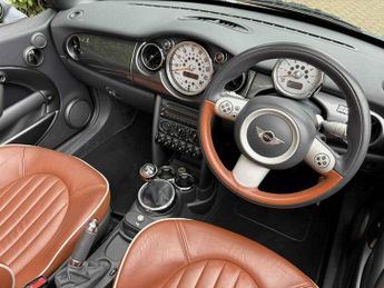 MINI Convertible COOPER SIDEWALK