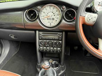 MINI Convertible COOPER SIDEWALK