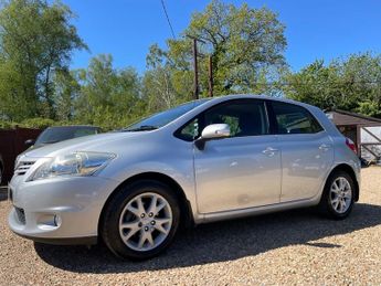 Toyota Auris VALVEMATIC COLOUR COLLECTION