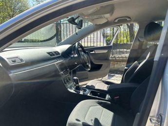 Volkswagen Passat 2.0 TDI BlueMotion Tech SE DSG Euro 5 (s/s) 5dr