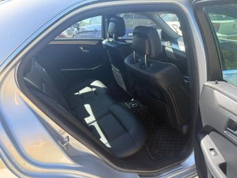 Mercedes E Class E220 CDI BLUEEFFICIENCY S/S SE