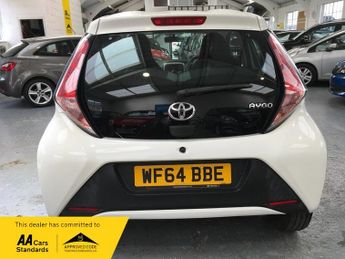 Toyota AYGO 1.0 VVT-i X-PLAY X-SHIFT AUTOMATIC ONLY 17610 MILES!!