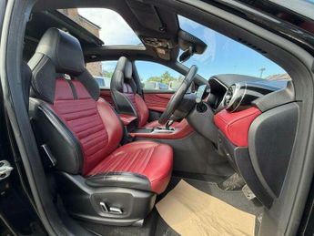 MG MG HS 1.5 T-GDI 16.6kWh Exclusive Auto Euro 6 (s/s) 5dr