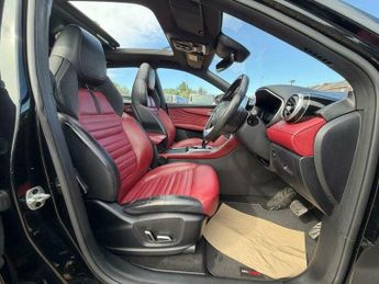 MG MG HS 1.5 T-GDI 16.6kWh Exclusive Auto Euro 6 (s/s) 5dr