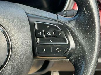 MG MG HS 1.5 T-GDI 16.6kWh Exclusive Auto Euro 6 (s/s) 5dr