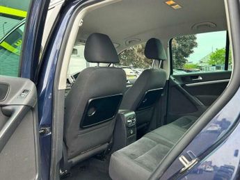 Volkswagen Tiguan 2.0 TDI BlueMotion Tech Match SUV 5dr Diesel DSG 4WD Euro 5 (s/s