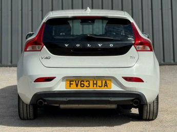 Volvo V40 1.6 T4 R-Design Lux Nav Powershift Euro 5 (s/s) 5dr