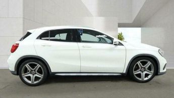 Mercedes-Benz C Class 2.1 GLA220 CDI AMG Line 7G-DCT 4MATIC Euro 6 (s/s) 5dr
