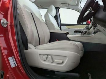 Mazda  2.5 e-SKYACTIV 17.8kWh Takumi Auto 4WD Euro 6 5dr