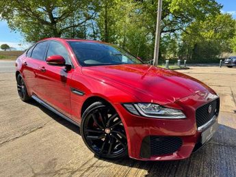 Jaguar XF 3.0d V6 S Auto Euro 6 (s/s) 4dr