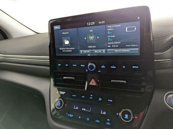 Hyundai Ioniq 1.6 h-GDi 8.9kWh Premium SE DCT Euro 6 (s/s) 5dr