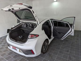Hyundai Ioniq 1.6 h-GDi 8.9kWh Premium SE DCT Euro 6 (s/s) 5dr