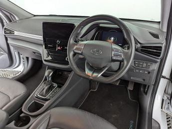 Hyundai Ioniq 1.6 h-GDi 8.9kWh Premium SE DCT Euro 6 (s/s) 5dr