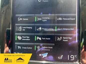 Volvo XC90 2.0 D5 PowerPulse Momentum Pro Auto 4WD Euro 6 (s/s) 5dr