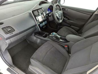 Nissan Leaf 30kWh Black Edition Auto 5dr