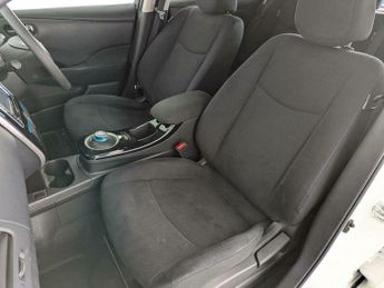 Nissan Leaf 30kWh Black Edition Auto 5dr