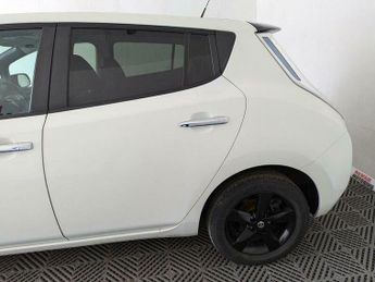 Nissan Leaf 30kWh Black Edition Auto 5dr