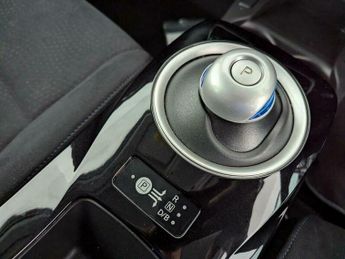 Nissan Leaf 30kWh Black Edition Auto 5dr