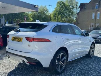 Jaguar F-Pace 3.0 D300 V6 S Auto AWD Euro 6 (s/s) 5dr