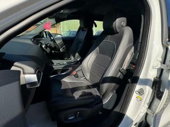 Jaguar F-Pace 3.0 D300 V6 S Auto AWD Euro 6 (s/s) 5dr