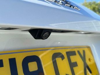Jaguar F-Pace 3.0 D300 V6 S Auto AWD Euro 6 (s/s) 5dr