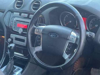 Ford Mondeo 2.0 TDCi Ghia 5dr