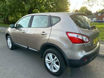 Nissan Qashqai 1.6 Acenta 2WD Euro 5 (s/s) 5dr