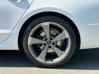 Audi A4 2.0 TDI 35 Black Edition S Tronic Euro 6 (s/s) 4dr