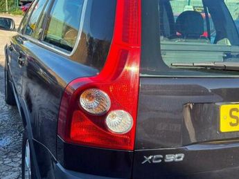 Volvo XC90 2.4 D5 Executive Geartronic AWD 5dr