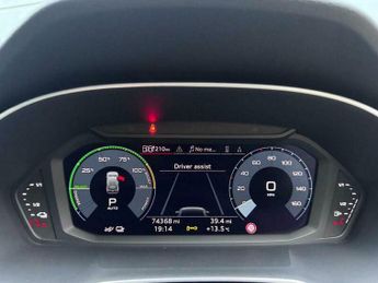Audi Q3 1.4 TFSIe 45 Technik S Tronic Euro 6 (s/s) 5dr 13kWh