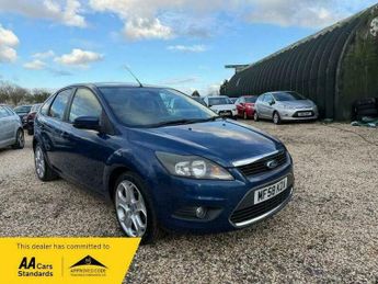 Ford Focus 1.8 Titanium 5dr