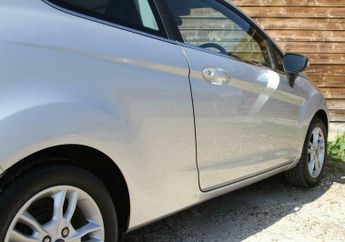 Ford Fiesta 1.0T EcoBoost Zetec Powershift Euro 5 3dr