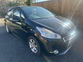 Peugeot 208 1.2 VTi Active Euro 5 5dr