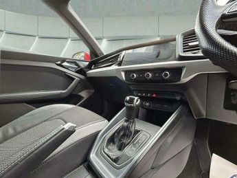 Audi A1 1.0 TFSI 30 S line Sportback S Tronic Euro 6 (s/s) 5dr