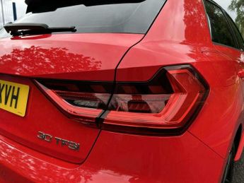 Audi A1 1.0 TFSI 30 S line Sportback S Tronic Euro 6 (s/s) 5dr