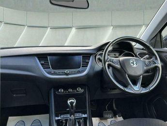 Vauxhall Grandland X 1.2 Turbo Sport Nav Auto Euro 6 (s/s) 5dr