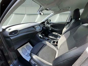 Vauxhall Grandland X 1.2 Turbo Sport Nav Auto Euro 6 (s/s) 5dr