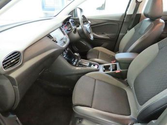 Vauxhall Grandland X 1.2 Turbo Sport Nav Auto Euro 6 (s/s) 5dr