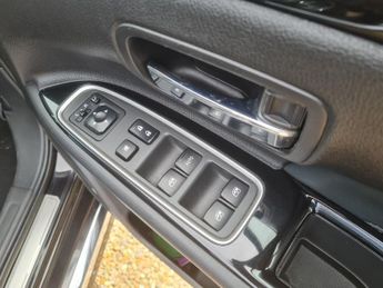 Mitsubishi Outlander PHEV 5H