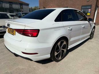 Audi A3 1.5 TFSI CoD 35 Black Edition S Tronic Euro 6 (s/s) 4dr