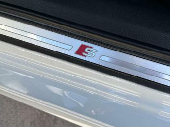 Audi A3 1.5 TFSI CoD 35 Black Edition S Tronic Euro 6 (s/s) 4dr