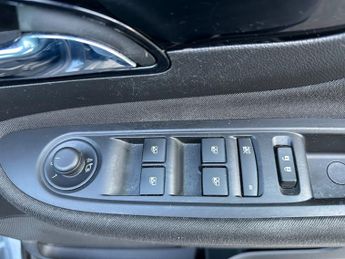 Vauxhall Mokka X DESIGN NAV