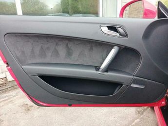 Audi TT 2.0 TDI Black Edition Roadster S Tronic quattro Euro 5 2dr