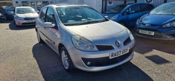 Renault Clio 1.4 16v Privilege 5dr
